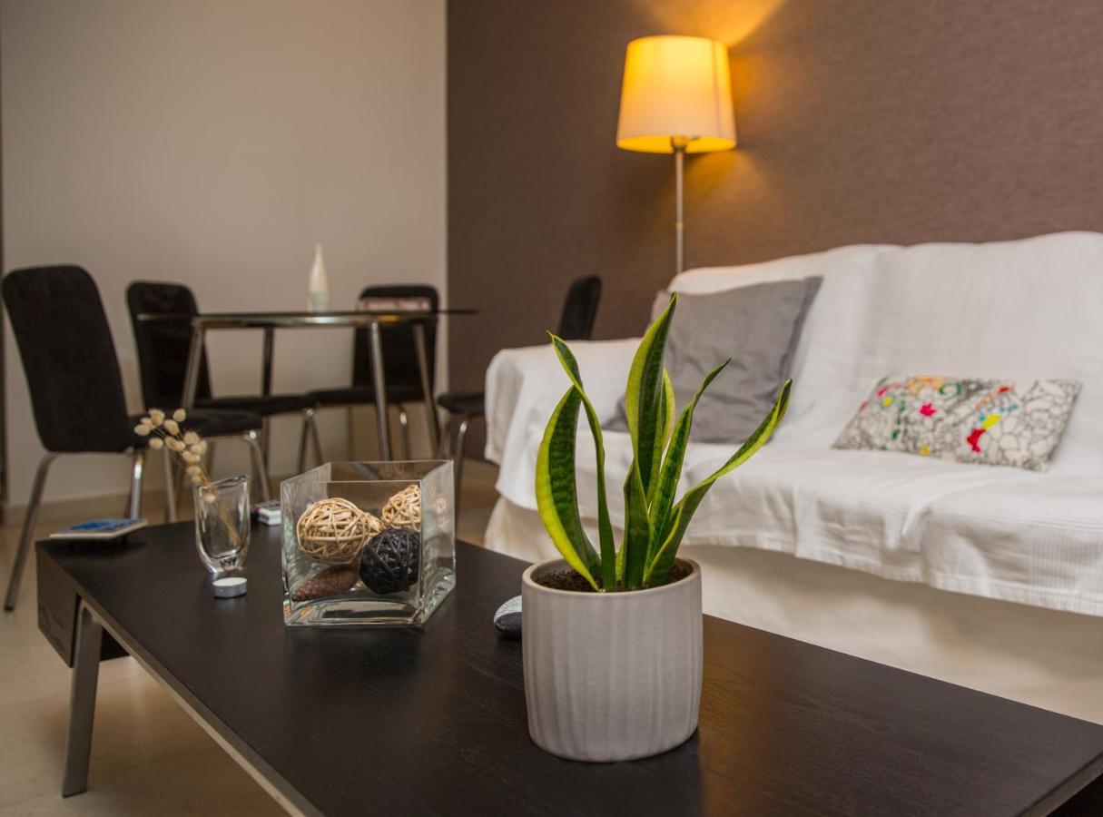 Lovely New Βuild Flat Near Metro - Free Parking Афины Экстерьер фото