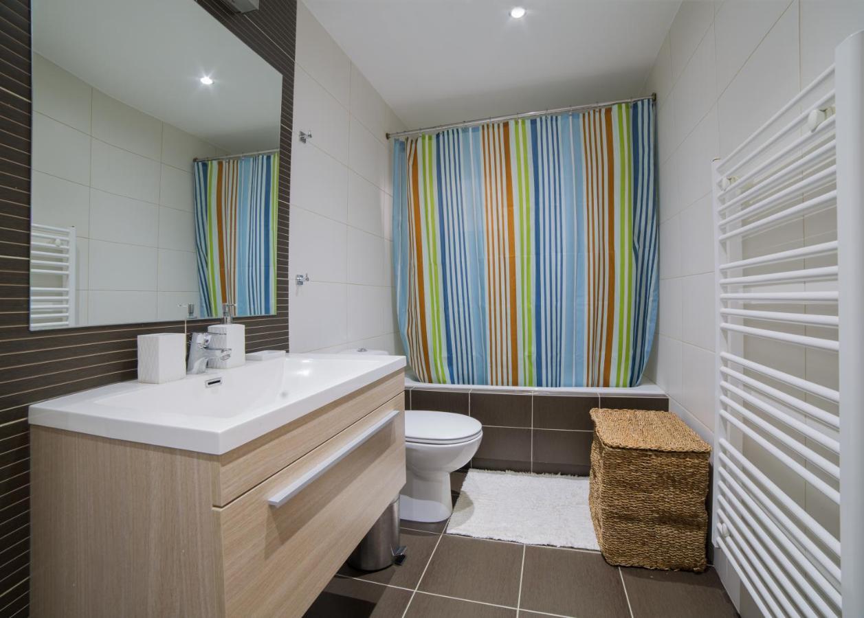 Lovely New Βuild Flat Near Metro - Free Parking Афины Экстерьер фото
