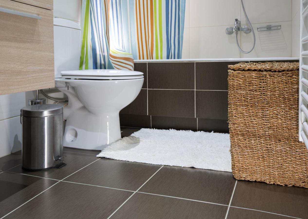 Lovely New Βuild Flat Near Metro - Free Parking Афины Экстерьер фото