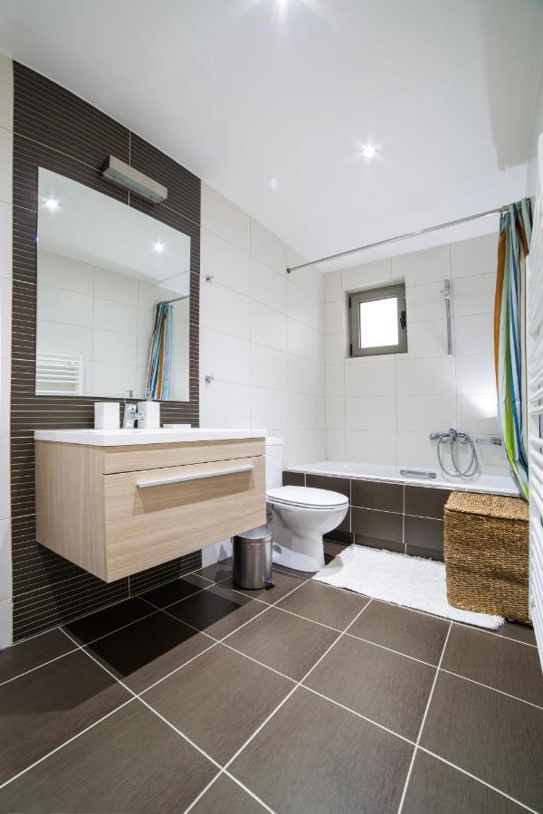 Lovely New Βuild Flat Near Metro - Free Parking Афины Экстерьер фото