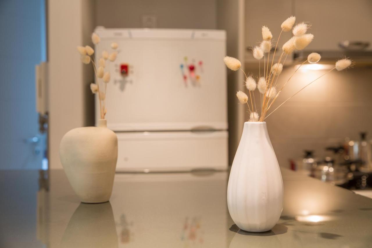 Lovely New Βuild Flat Near Metro - Free Parking Афины Экстерьер фото